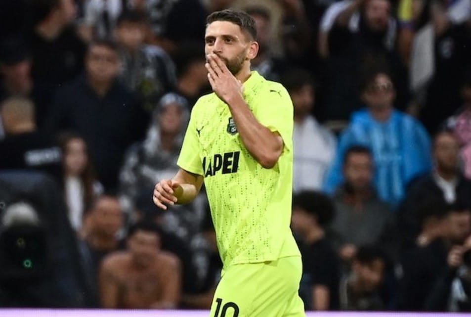 Cầu thủ Domenico Berardi của Sassuolo ăn mừng bàn thắng vào lưới Juventus ở trận đấu vòng 5 Serie A 2023/2024, tối thứ Bảy (23/9/2023)