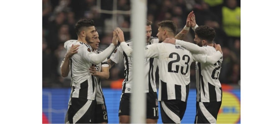 Soi kèo trận FC Twente vs Besiktas lúc 03h00 ngày 31/01/2025