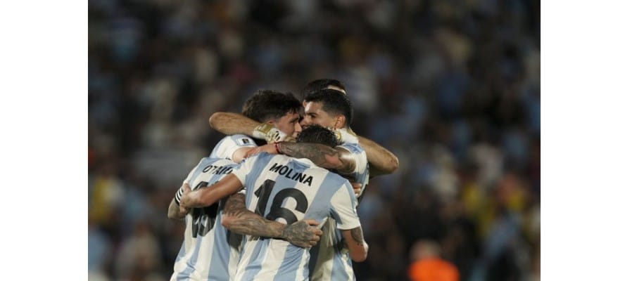 Soi kèo Chile vs Argentina lúc 08h00 ngày 06/06/2025