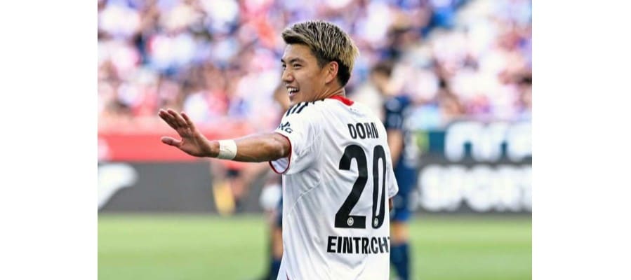 Soi kèo Eintracht Frankfurt vs Galatasaray lúc 02h00 ngày 19/09/2025
