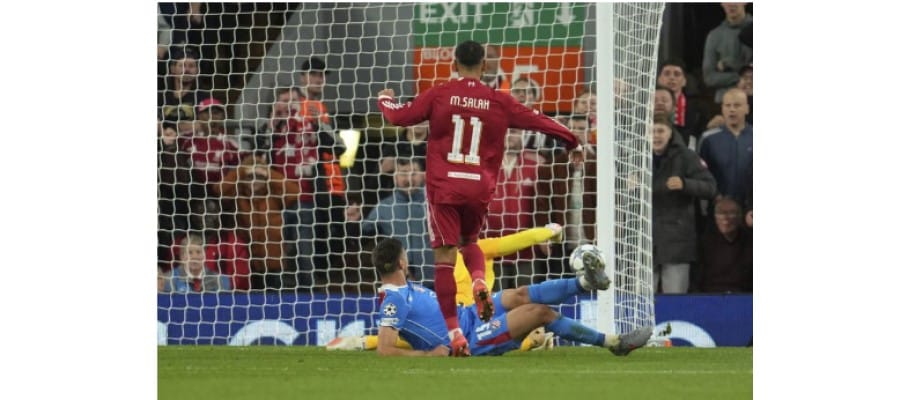 Soi kèo Galatasaray vs Liverpool lúc 02h00 ngày 01/10/2025
