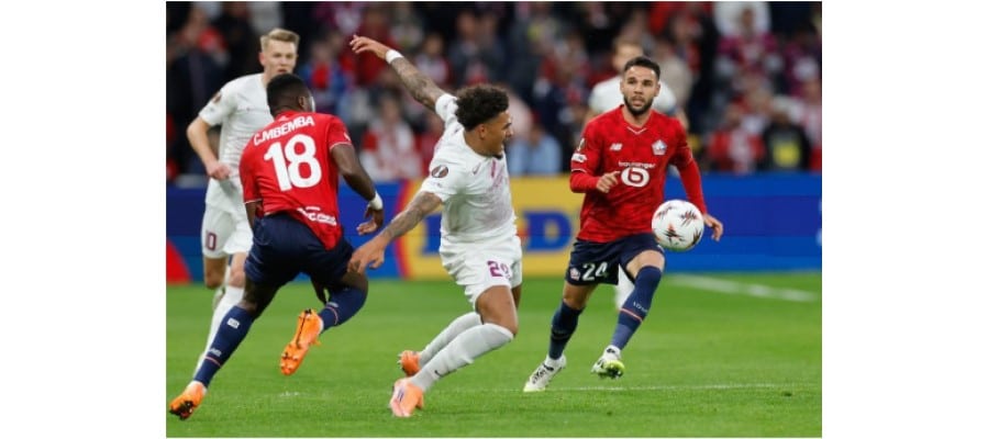 Soi kèo AS Roma vs Lille lúc 23h45 ngày 02/10/2025