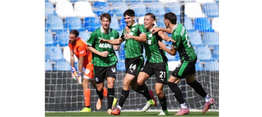 Soi kèo Sassuolo vs AS Roma lúc 21h00 ngày 26/10/2025