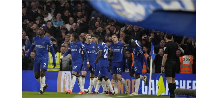 Soi kèo Chelsea vs Arsenal lúc 23h30 ngày 30/11/2025