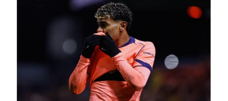 Soi kèo Villarreal vs Barcelona lúc 22h15 ngày 21/12/2025