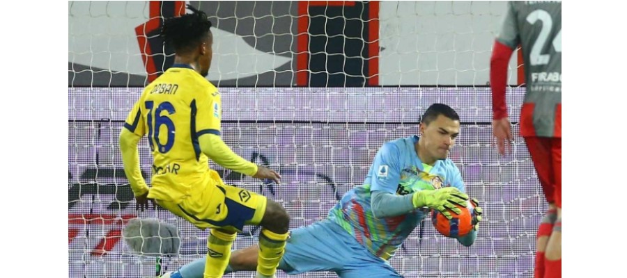 Soi kèo Cremonese vs AC Milan lúc 18h30 ngày 01/03/2026