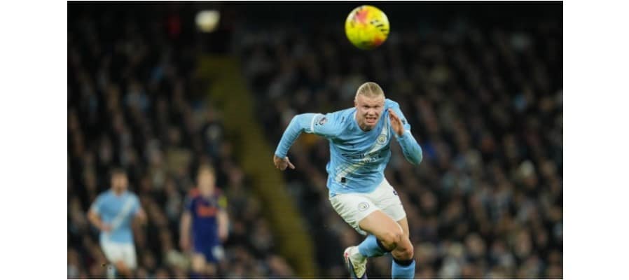 Soi kèo Leeds United vs Manchester City lúc 00h30 ngày 01/03/2026